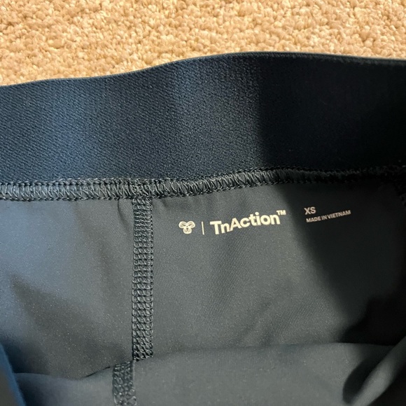 TNA action tennis skirt - Picture 4 of 4